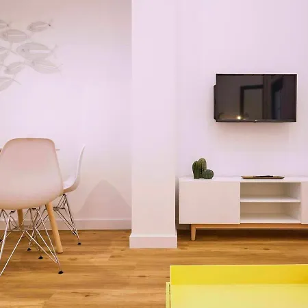 Apartamento Precioso Duplex Con Patio Junto A La Catedral Cádiz