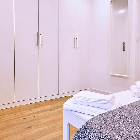 Apartamento Precioso Duplex Con Patio Junto A La Catedral Cádiz